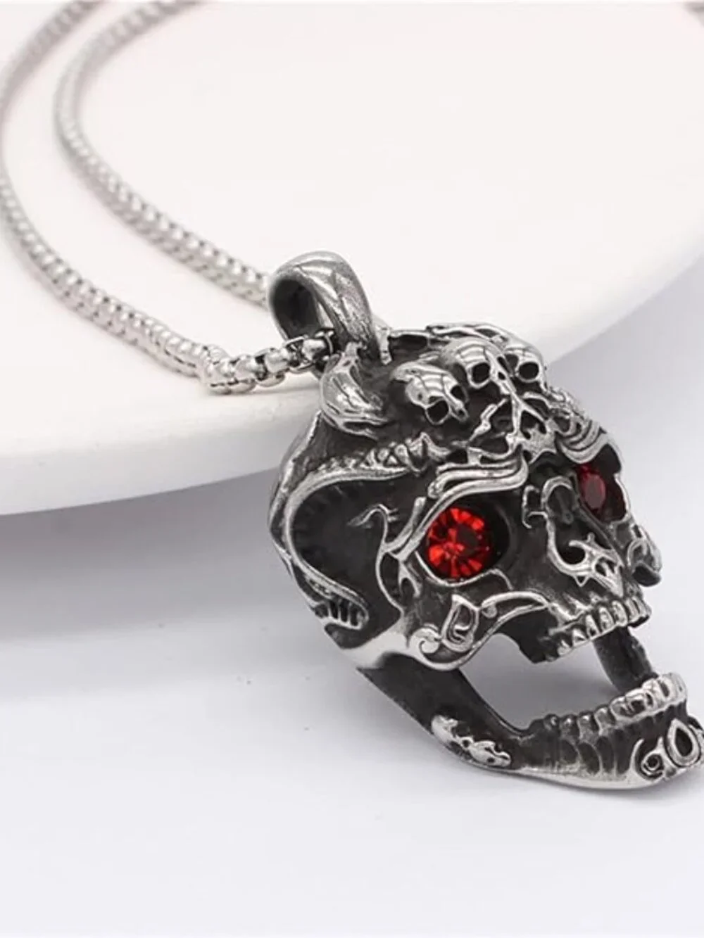 BRAND NEW Gothic Skull Necklace